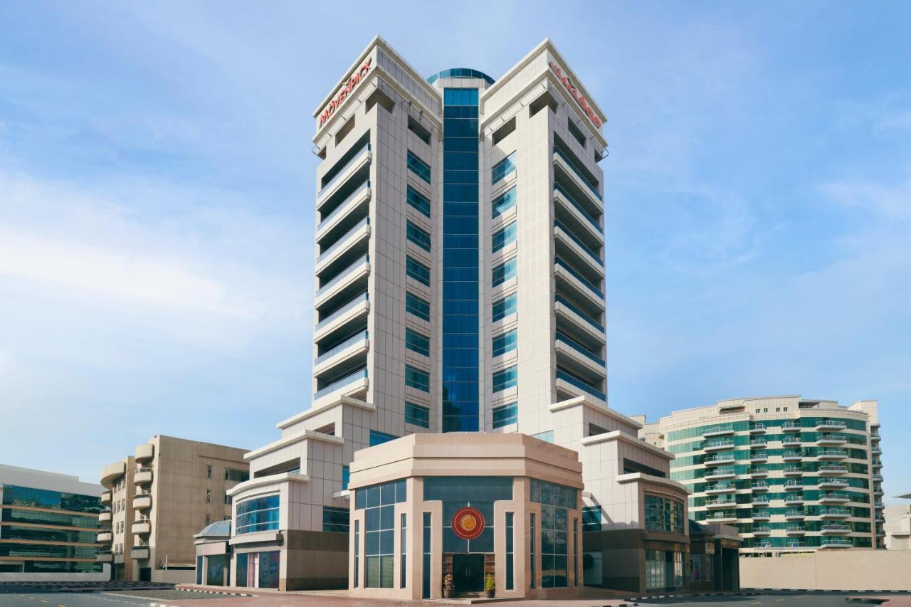 Movenpick Hotel & Apartments Bur Dubai Exterior photo
